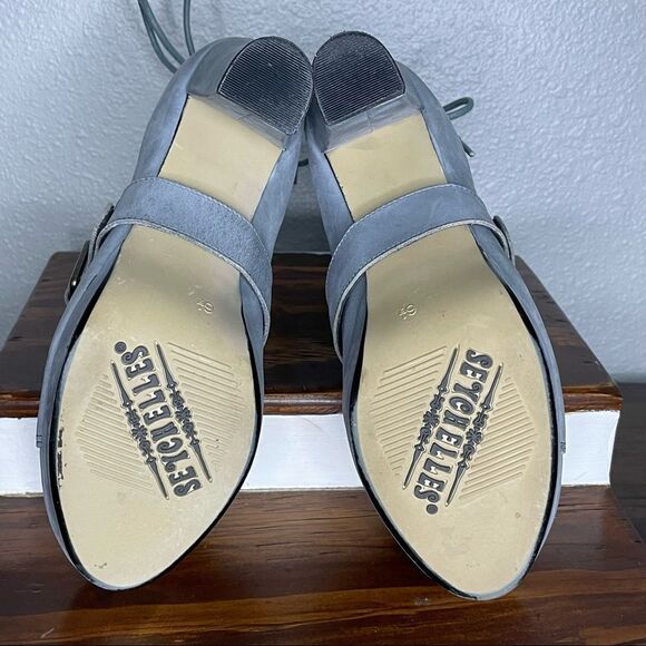 Seychelles Women's Gray Under Construction Lace Up Ankle Boot Size 6.5 - Picture 9 of 14